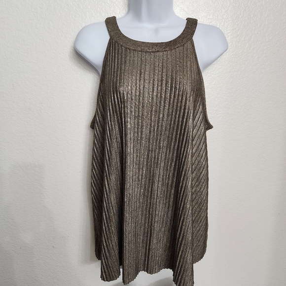Torrid Pleated Metallic Knit High Neck Tank Size Medium - Picture 3 of 10